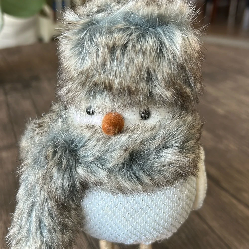 TARGET SPRITZ “Blizzard” Winter Wonderland Bird Hat & Scarf - 2016 Collectible